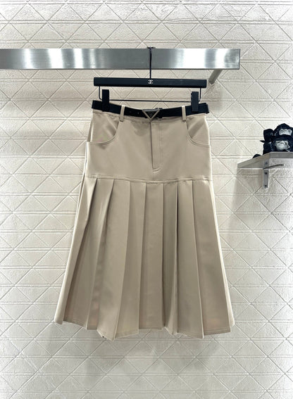 Pr 25 suit pleated skirt set