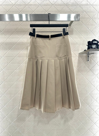 Pr 25 suit pleated skirt set
