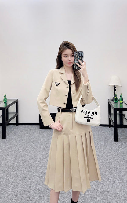 Pr 25 suit pleated skirt set