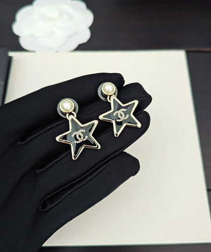C 25 Resin five-pointed star earrings