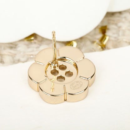 C 25 Button Flower Earrings