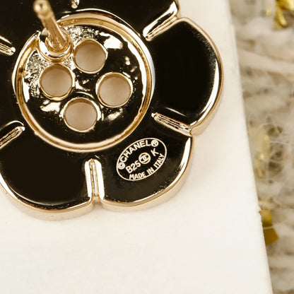 C 25 Button Flower Earrings