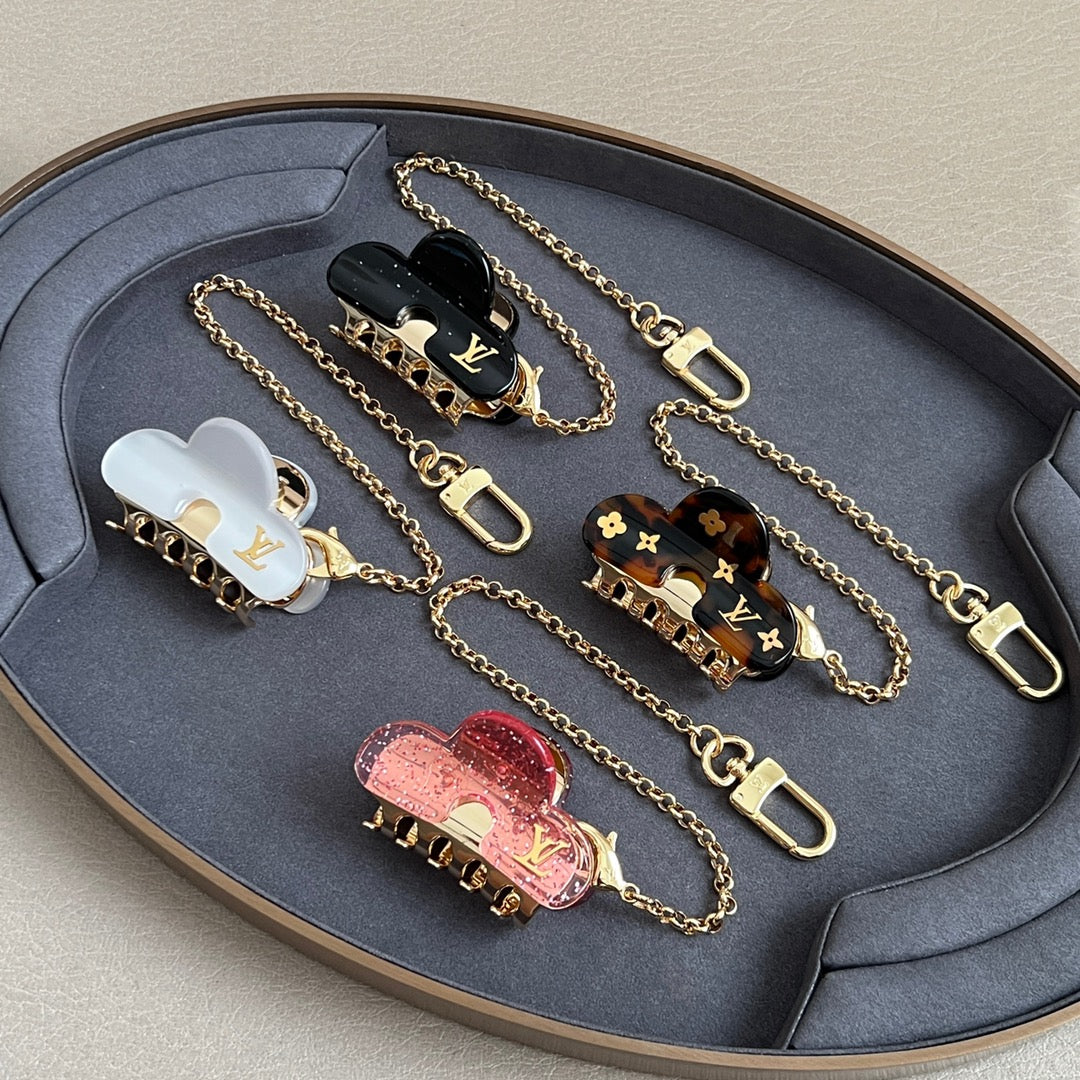 L 25 vintage hairpins, bag accessories