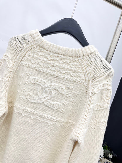 C 25 Vintage Crochet Cashmere Sweater