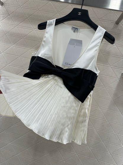 C 25 Bowknot Deep V Tank Top