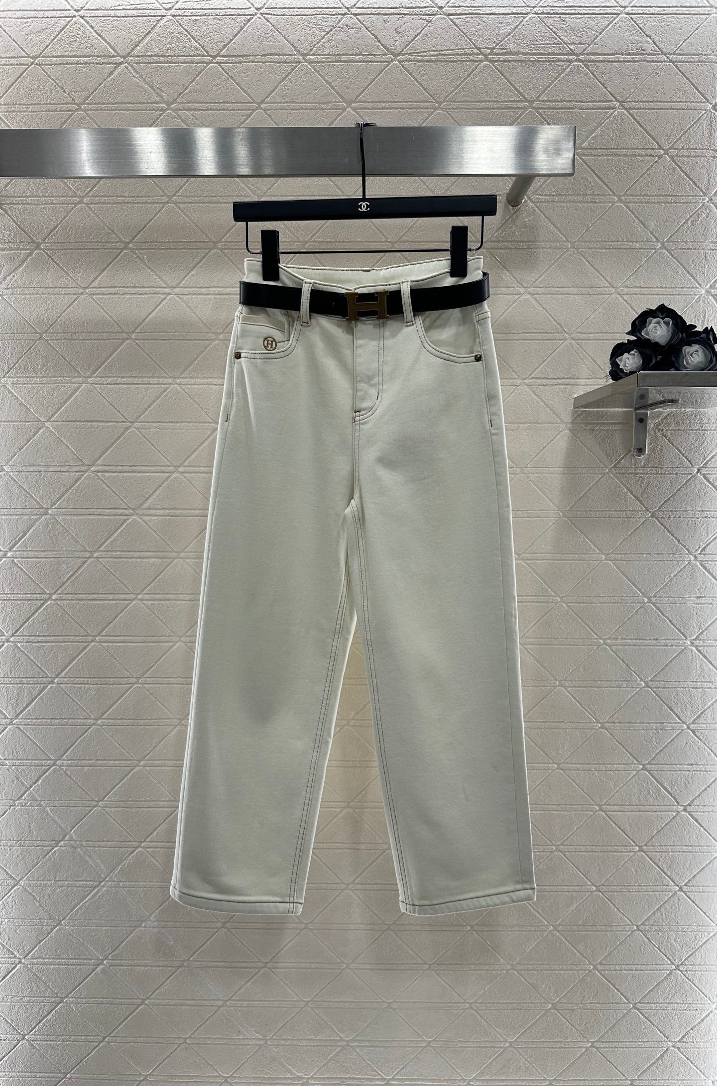 He 25 Straight-leg belted fleece jeans