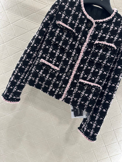 C 25 Woolen woolen jacket with binding hem
