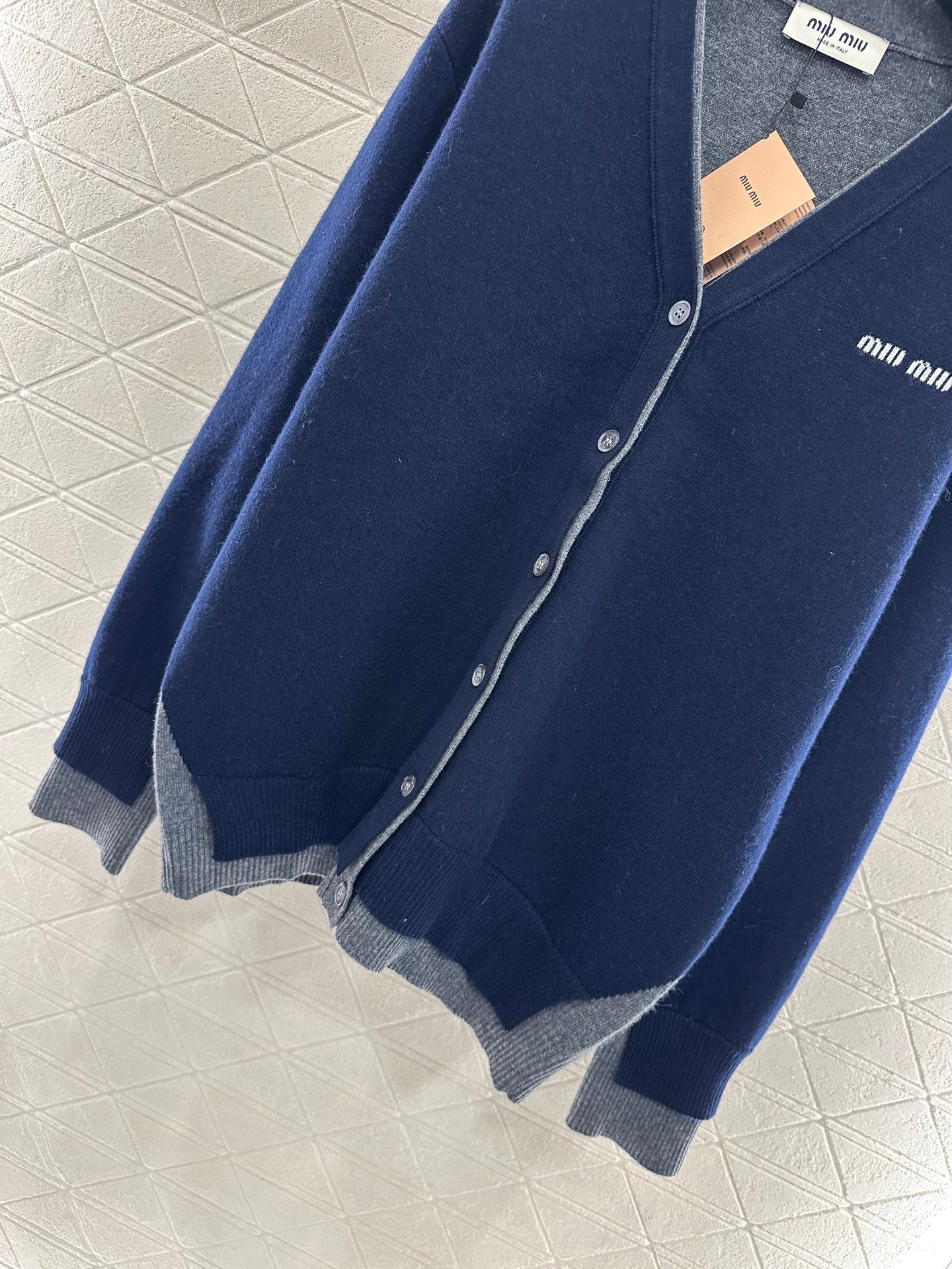 Mi 25 Fake two-piece knitted wool and cashmere cardigan