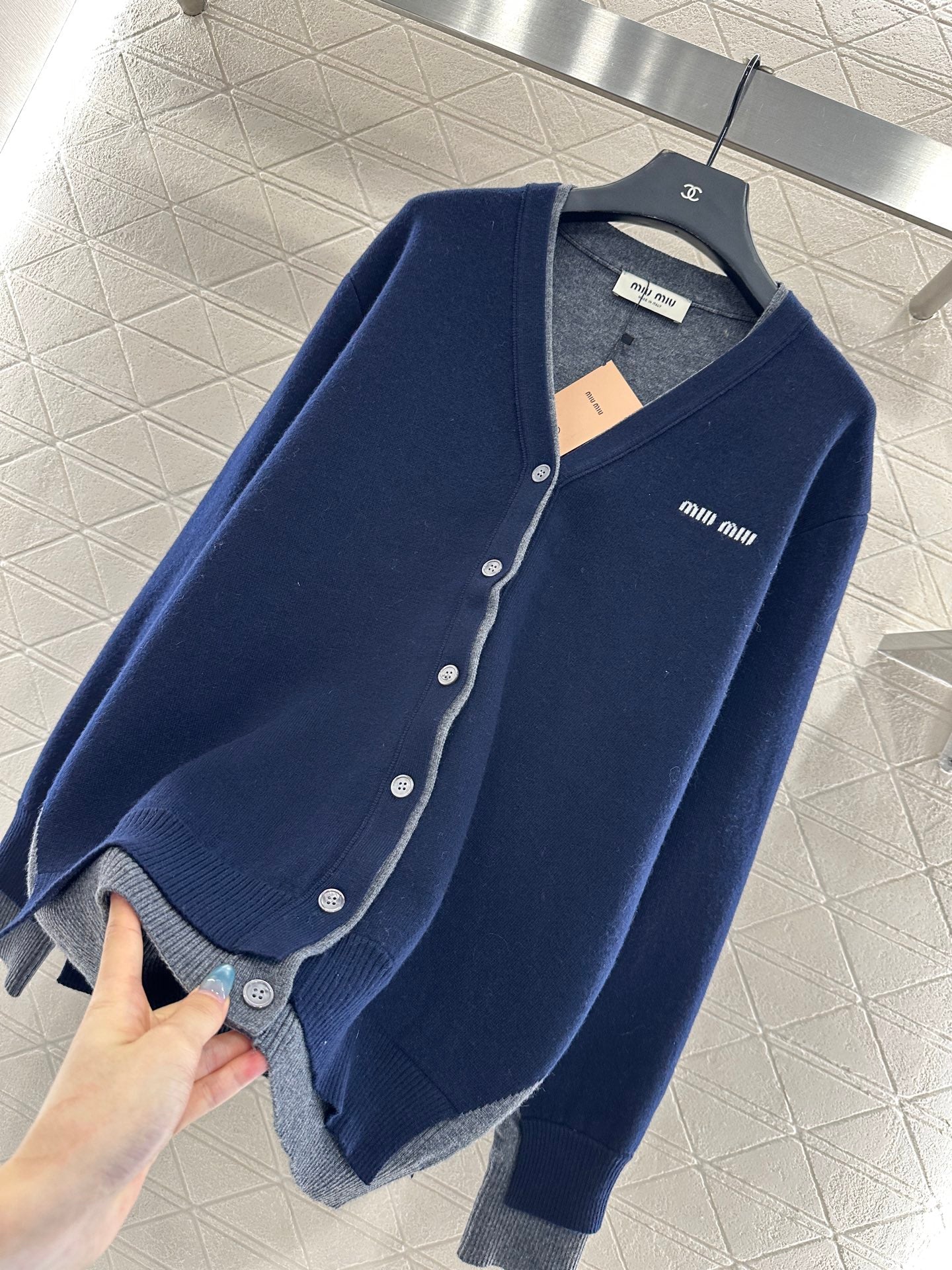 Mi 25 Fake two-piece knitted wool and cashmere cardigan