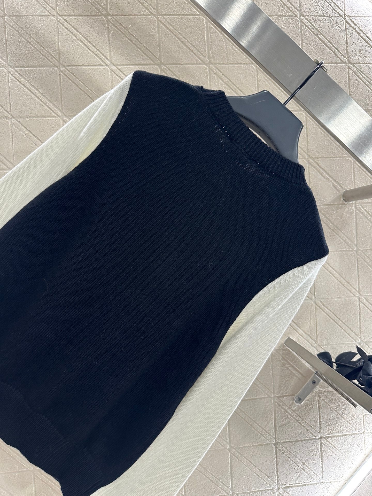 C 25 Bow logo knitted wool long sleeves