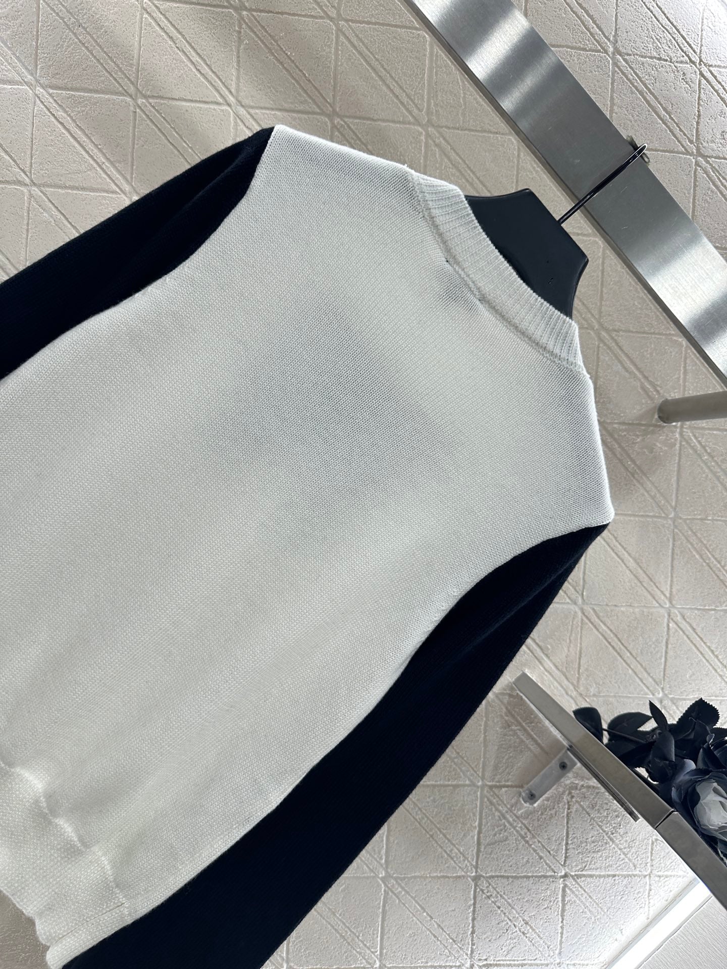 C 25 Bow logo knitted wool long sleeves