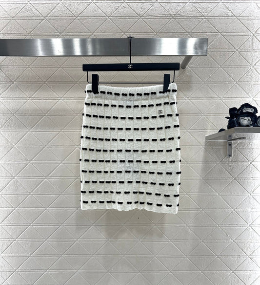 C 25 Bow Knitted Wool Skirt