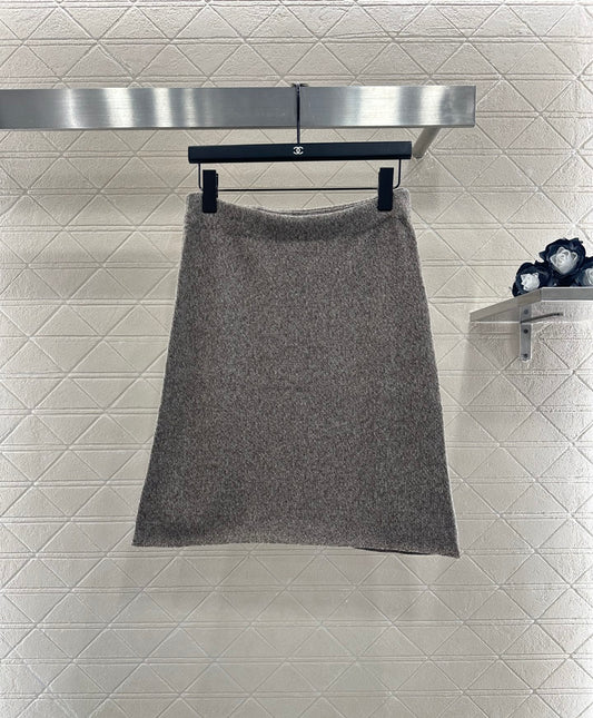 Mi 25 Wool knitted skirt
