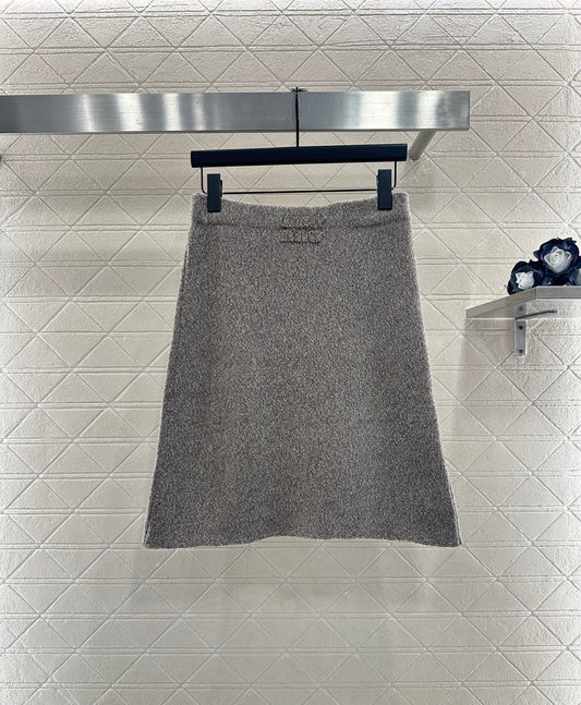 Mi 25 Wool knitted skirt