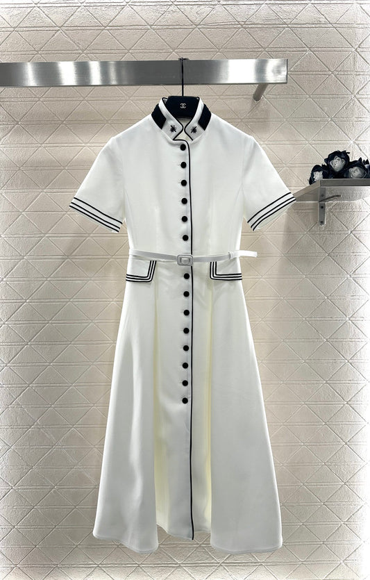 Di 25 Short-sleeved belt dress