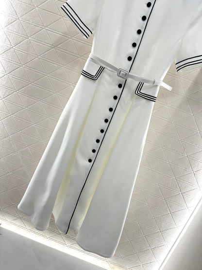 Di 25 Short-sleeved belt dress