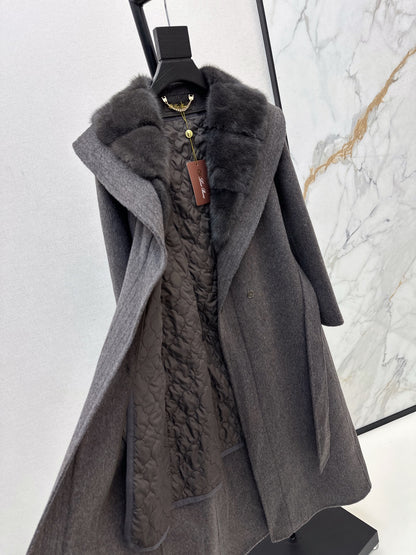 Lor 25 Fake two-piece mink and camel hair long coat