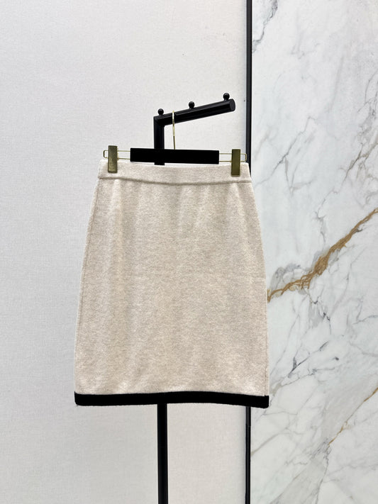 C 25 Cashmere skirt