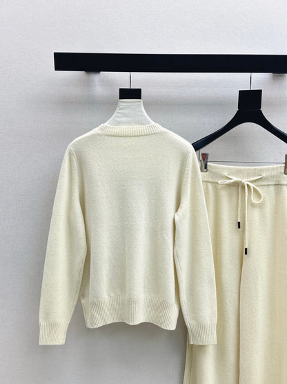 Ce 25 New round neck sweater + elastic waist straight pants