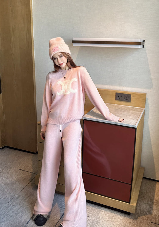 Ce 25 New round neck sweater + elastic waist straight pants
