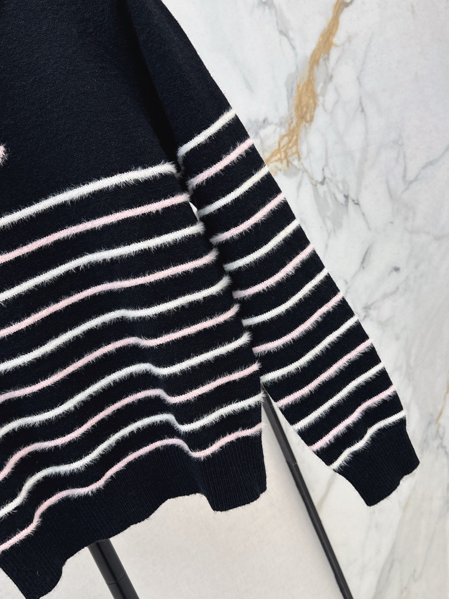 C 25 New Striped Wool Sweater(WHITE/BLACK)