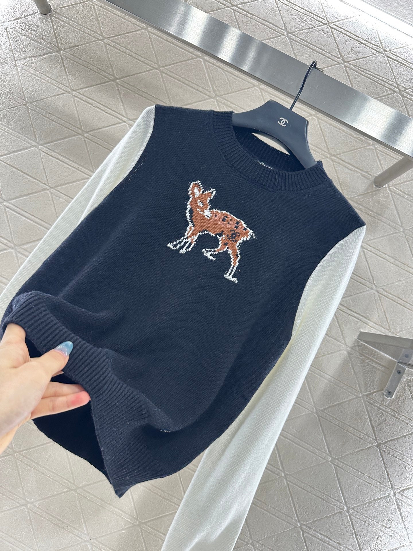 C 25 Ski Collection Deer Jacquard Knit Sweater