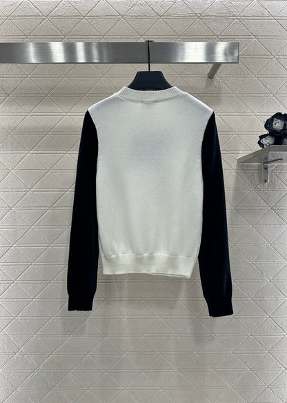 C 25 Ski Collection Deer Jacquard Knit Sweater