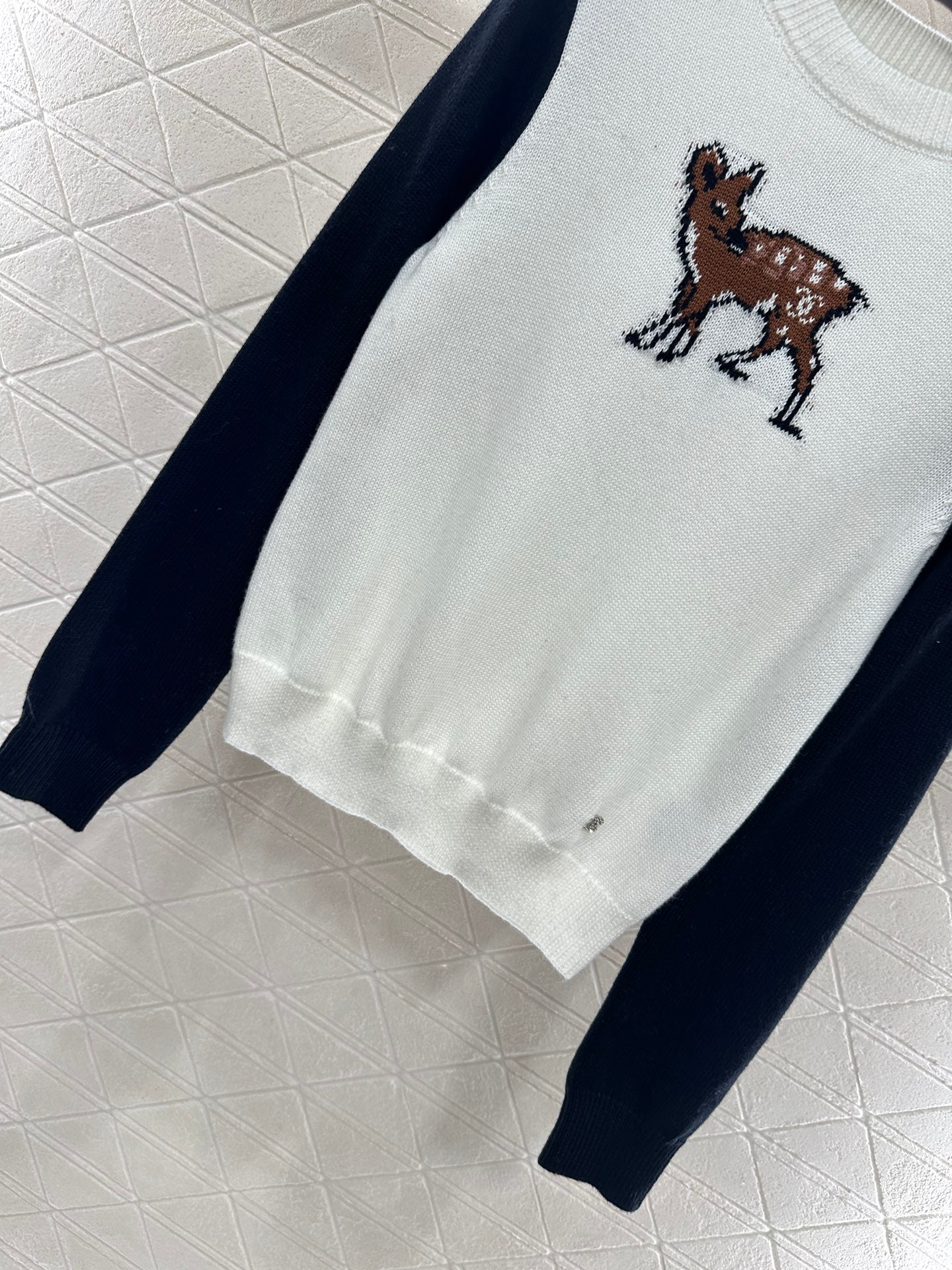 C 25 Ski Collection Deer Jacquard Knit Sweater