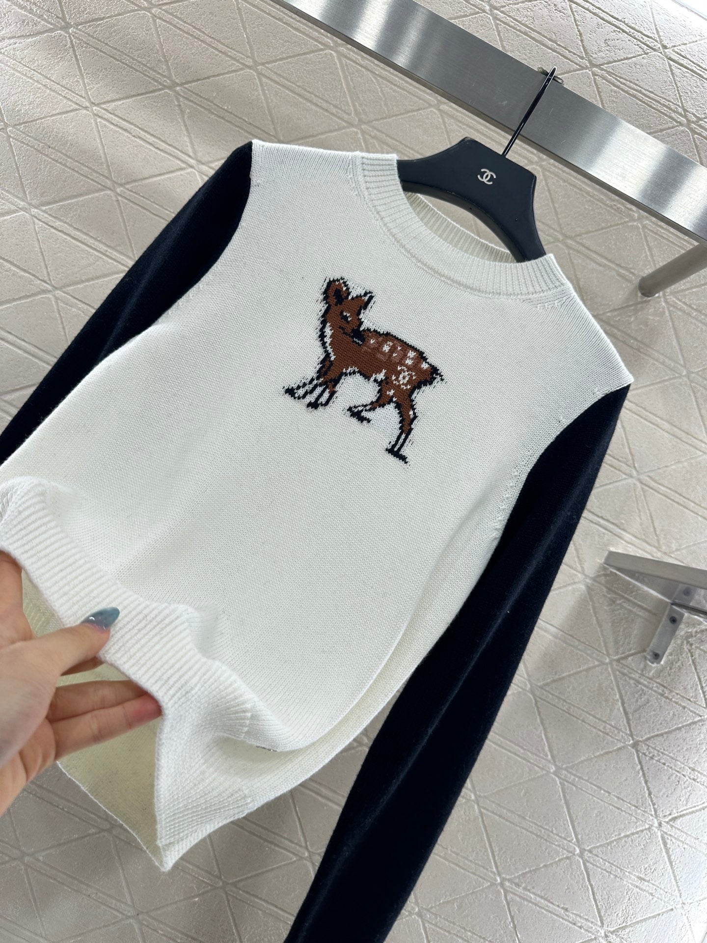 C 25 Ski Collection Deer Jacquard Knit Sweater