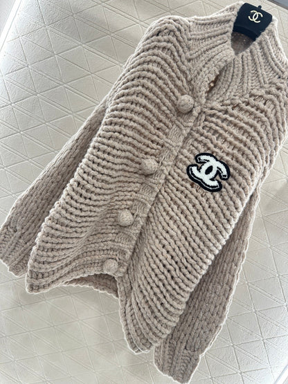 C 25 Hollow letter knitted wool cardigan
