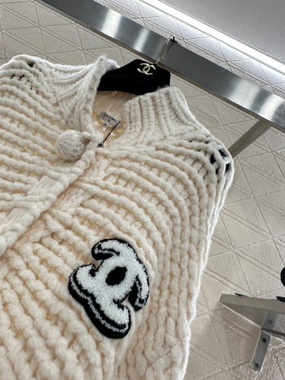 C 25 Hollow letter knitted wool cardigan