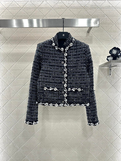 C 25 Beaded sequined edging jacket