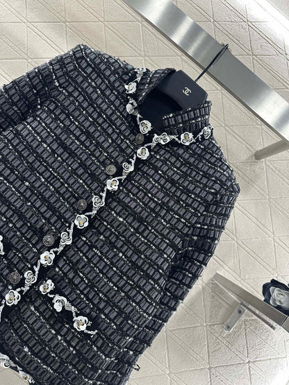 C 25 Beaded sequined edging jacket