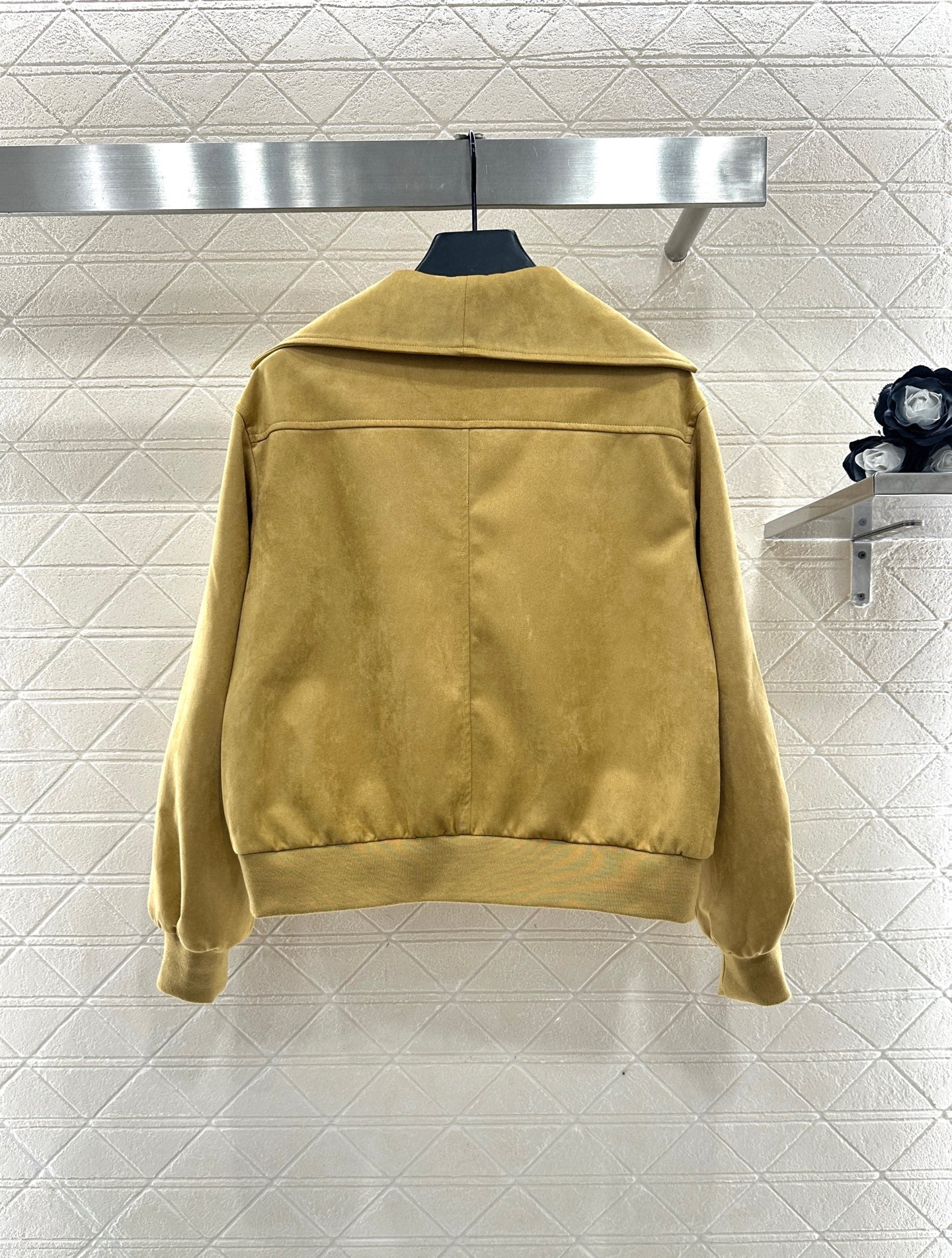 C 25 Lapel suede jacket