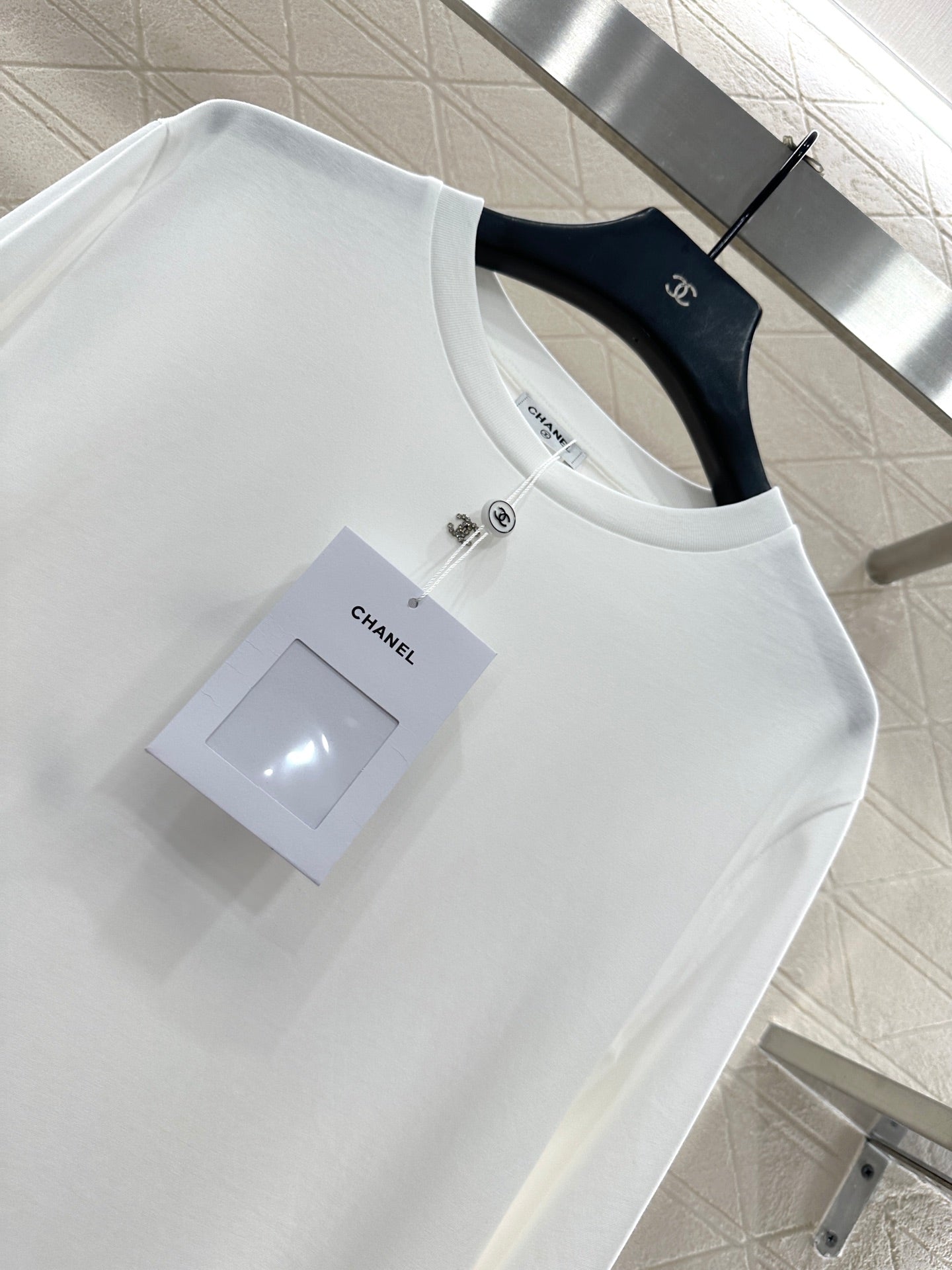 L 25 Loose-fitting logo long sleeves