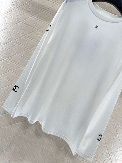 L 25 Loose-fitting logo long sleeves