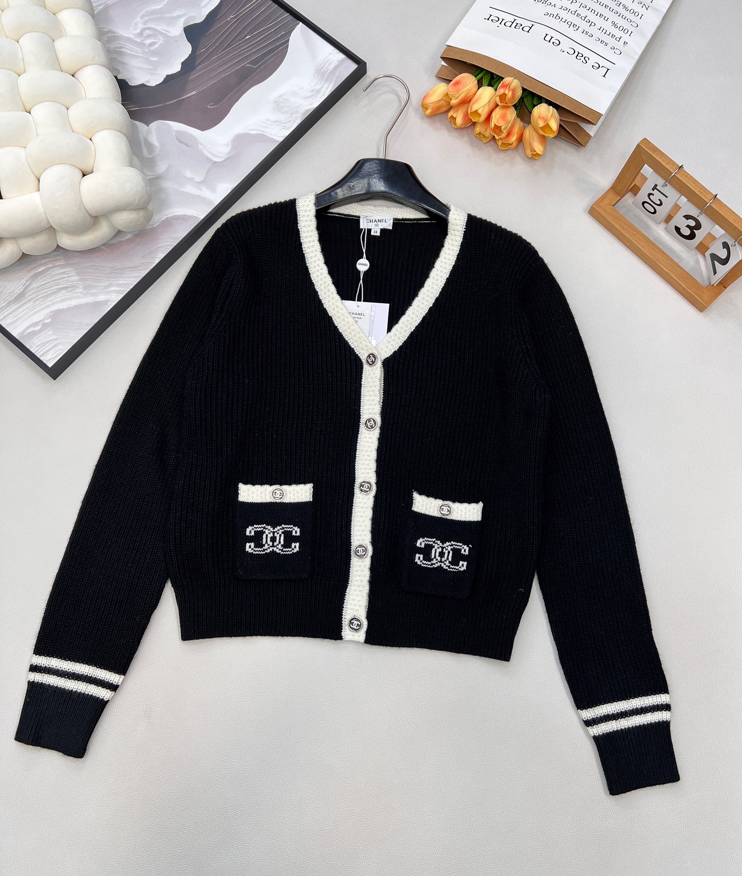 C 25 V-neck wool and cashmere cardigan