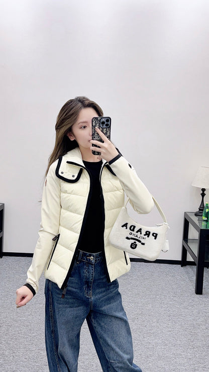 Mon 25 Rectangular embossed hooded down jacket