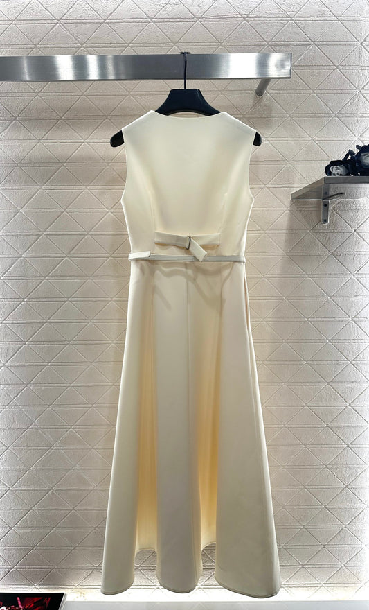 Di 25 belt dress