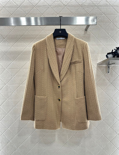 sc 25 Knitted cable-knit wool blazer