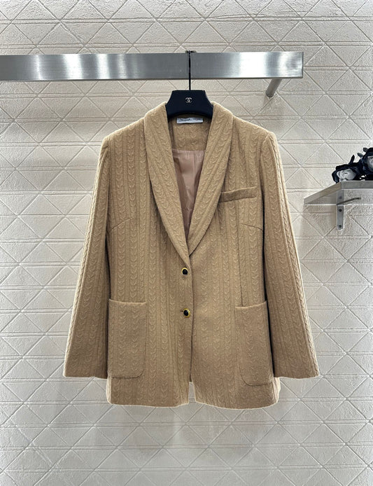 sc 25 Knitted cable-knit wool blazer