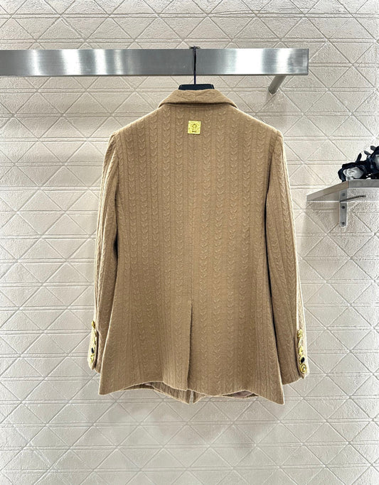 sc 25 Knitted cable-knit wool blazer
