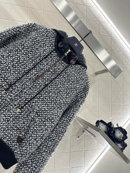 L 25 Hooded wool drawstring wool and cotton blend jacket