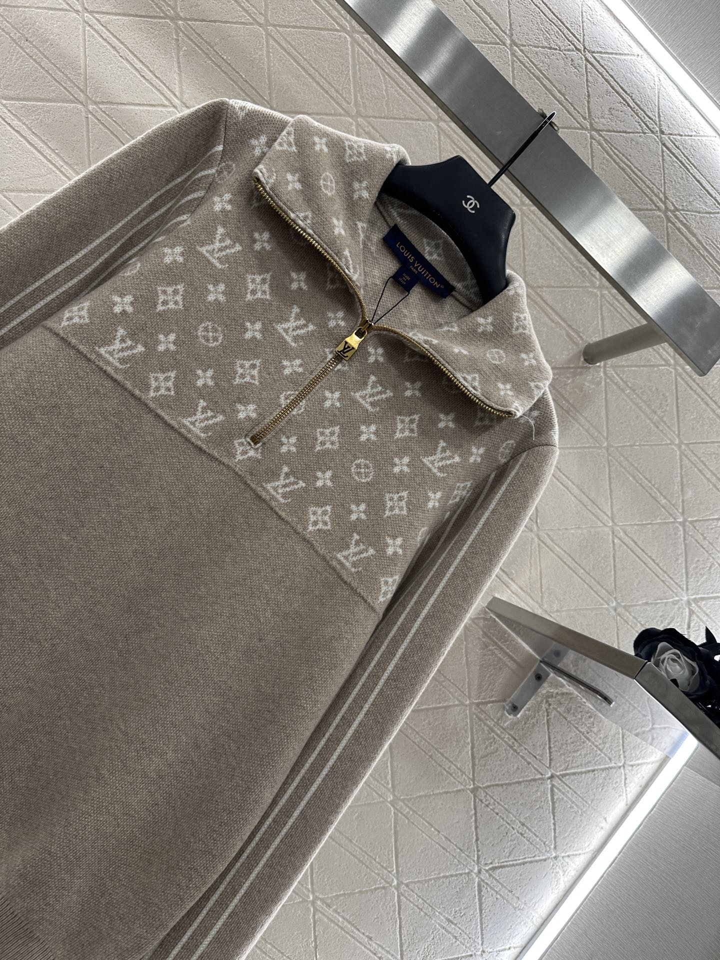 L 25 Jacquard-knit wool cardigan