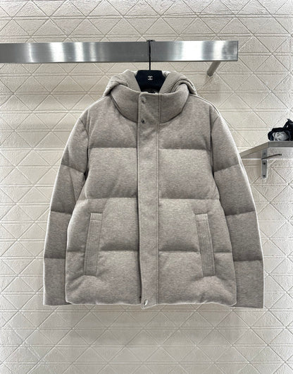 Bru 25 Rectangular embossed hooded down jacket