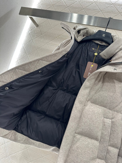 Bru 25 Rectangular embossed hooded down jacket